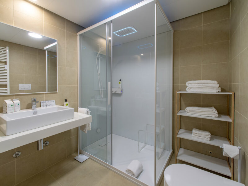 fototonina (40) fototonina (40)